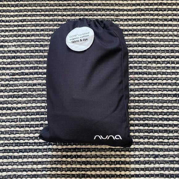 🌿Nuna Rava Convertible Infant Newborn Black Car Seat Insert - Picture 1 of 9